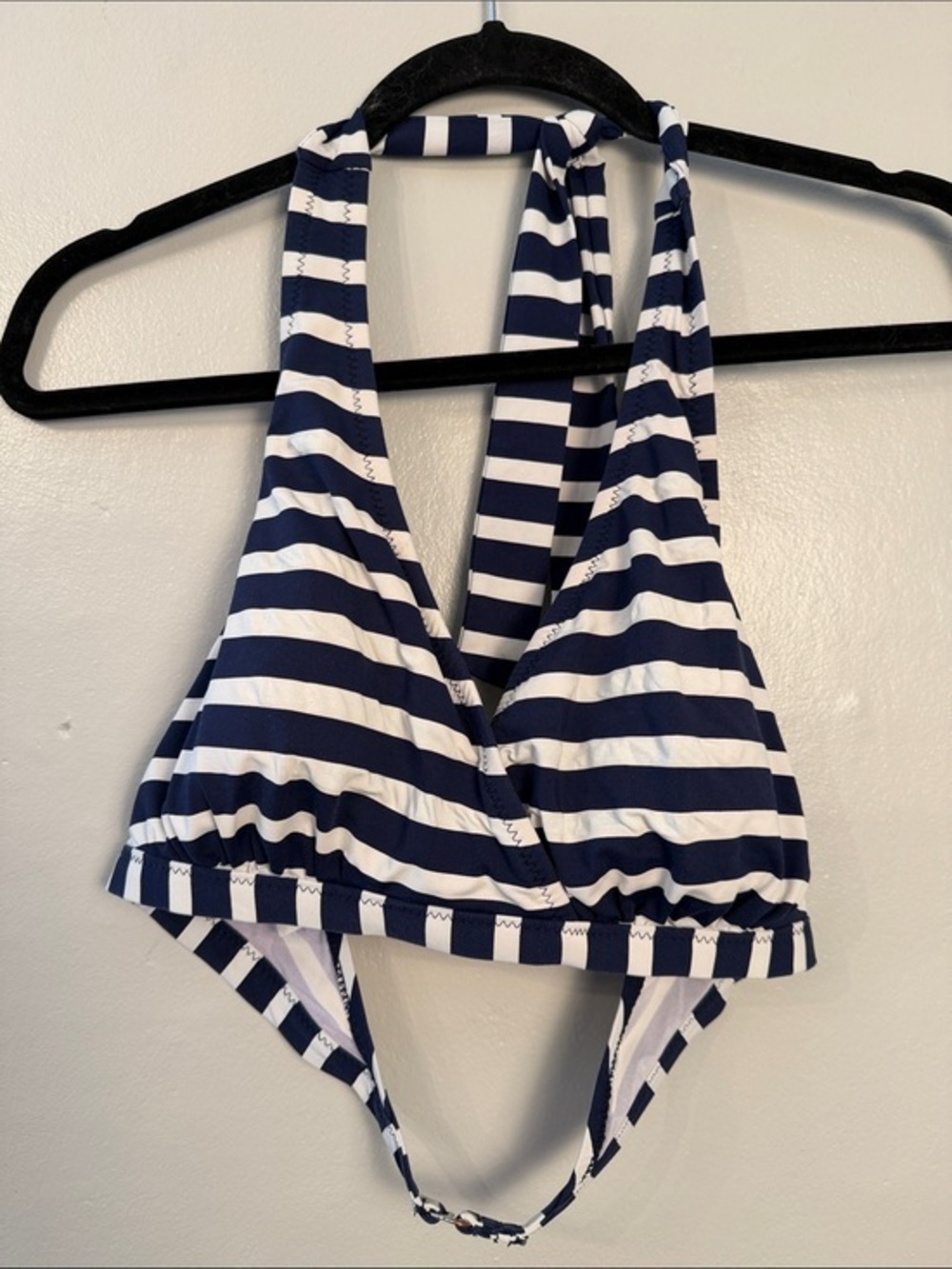 Garnet Hill Lavender and White Striped Bikini Top size 10